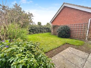 Photo 16- click for photo gallery